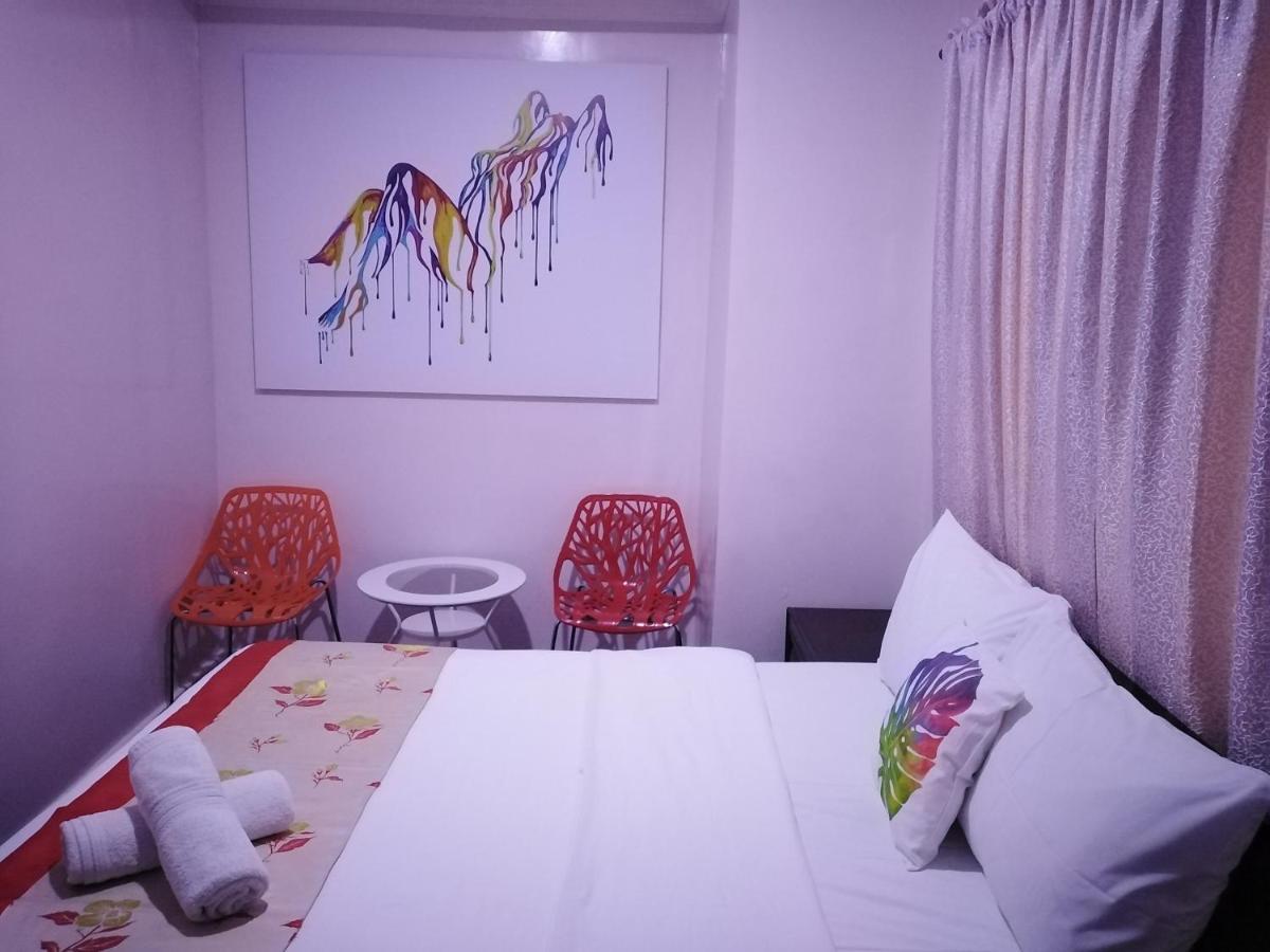 Halfway House Hostel Mactan Cebu Airport Мактан Экстерьер фото