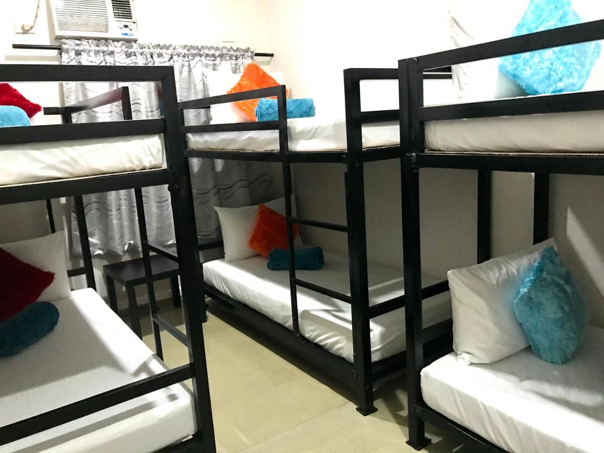 Halfway House Hostel Mactan Cebu Airport Мактан Экстерьер фото