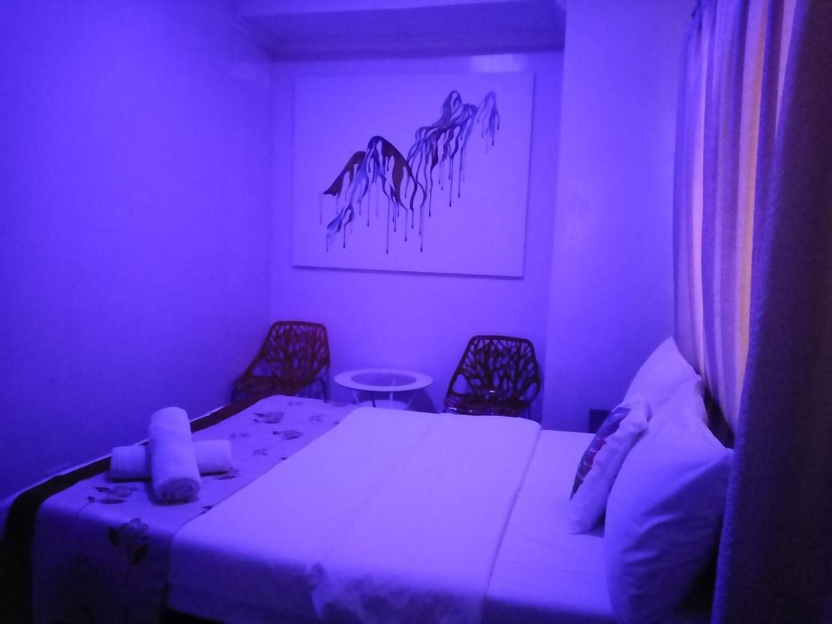 Halfway House Hostel Mactan Cebu Airport Мактан Экстерьер фото